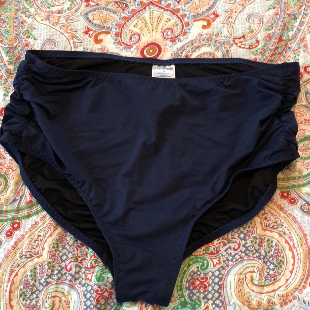 Lands End size 16 navy bikini bottoms!